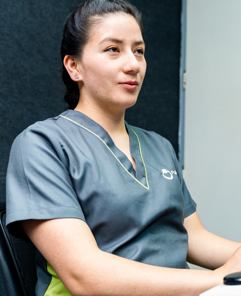 Mujer en exámenes médicos